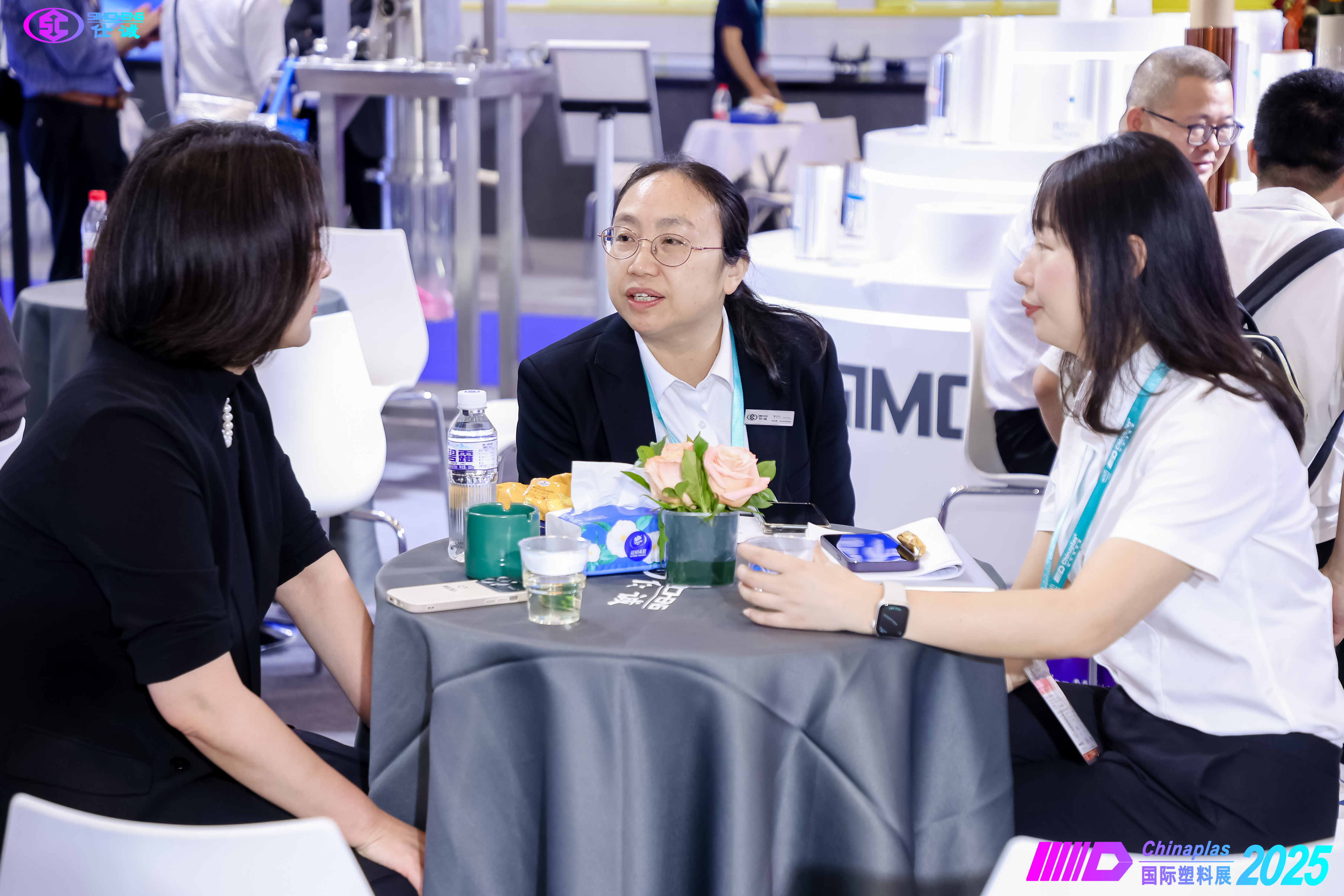 1OPeXCen.jpg 1OPeXCen.jpg